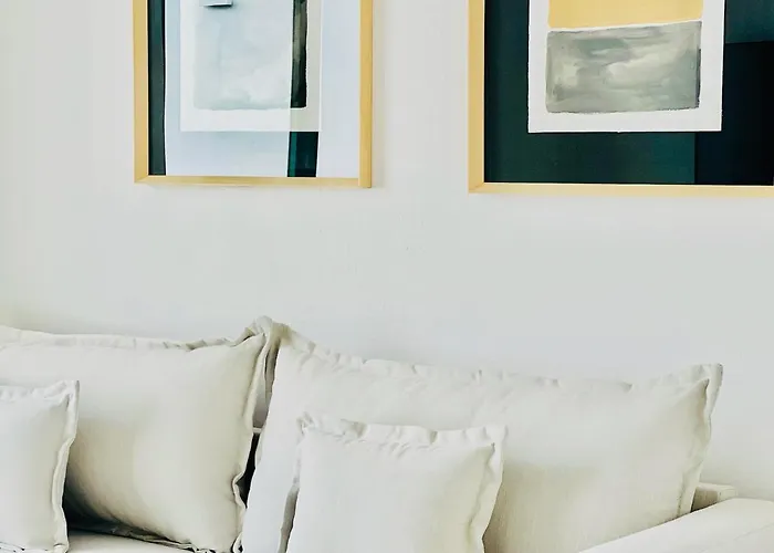 מלון דירות Cih 4*