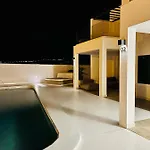 Ξενοδοχείο με διαμερίσματα Cih 4*