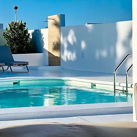 Cih Apart-hotel 4*