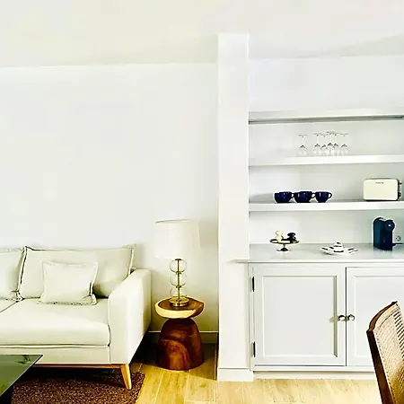 Cih Apart-hotel 4*